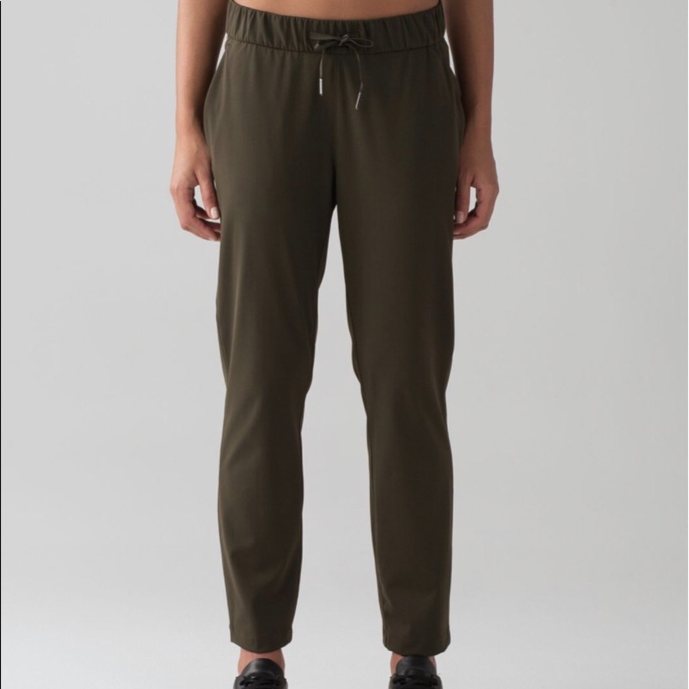 Lululemon On the Fly Pants olive green